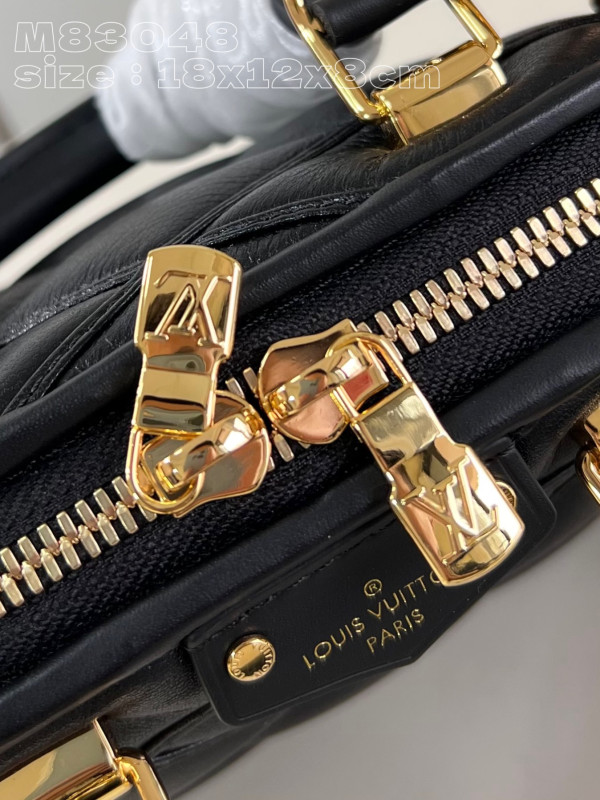 LOUIS VUITTON Nano Alma-18*12*8cm [M83048] CELINE CHANEL ACCESSORIES LOEWE SHOES LOUIS VUITTON DIRO YSL OTHER BRAND HANDBAGS BALENCIAGA BOTTEGA VENETA GOYARD HERMES BURBERRY VALENTINO GUCCI FENDI MIUMIU CHLOE PRADA BVLGARI SUITCASE NEW ARRIVAL 