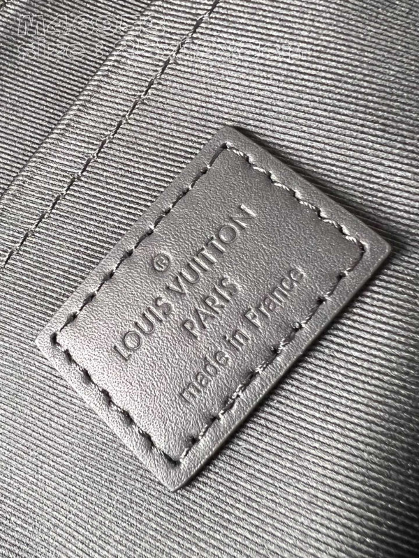 LOUIS VUITTON Steamer Wearable Wallet-25*19*8CM [M46953] CELINE CHANEL ACCESSORIES LOEWE SHOES LOUIS VUITTON DIRO YSL OTHER BRAND HANDBAGS BALENCIAGA BOTTEGA VENETA GOYARD HERMES BURBERRY VALENTINO GUCCI FENDI MIUMIU CHLOE PRADA BVLGARI SUITCASE NEW ARRIVAL 