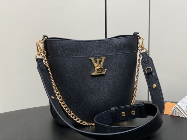 LOUIS VUITTON Lock and Walk - 20 x 20.5 x 12CM [M24006-03] CELINE CHANEL ACCESSORIES LOEWE SHOES LOUIS VUITTON DIRO YSL OTHER BRAND HANDBAGS BALENCIAGA BOTTEGA VENETA GOYARD HERMES BURBERRY VALENTINO GUCCI FENDI MIUMIU CHLOE PRADA BVLGARI SUITCASE NEW ARRIVAL 