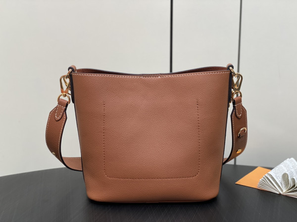 LOUIS VUITTON Lock and Walk - 20 x 20.5 x 12CM [M24006-02] CELINE CHANEL ACCESSORIES LOEWE SHOES LOUIS VUITTON DIRO YSL OTHER BRAND HANDBAGS BALENCIAGA BOTTEGA VENETA GOYARD HERMES BURBERRY VALENTINO GUCCI FENDI MIUMIU CHLOE PRADA BVLGARI SUITCASE NEW ARRIVAL 