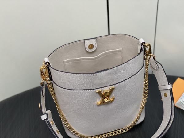 LOUIS VUITTON Lock and Walk - 20 x 20.5 x 12CM [M24006-01] CELINE CHANEL ACCESSORIES LOEWE SHOES LOUIS VUITTON DIRO YSL OTHER BRAND HANDBAGS BALENCIAGA BOTTEGA VENETA GOYARD HERMES BURBERRY VALENTINO GUCCI FENDI MIUMIU CHLOE PRADA BVLGARI SUITCASE NEW ARRIVAL 