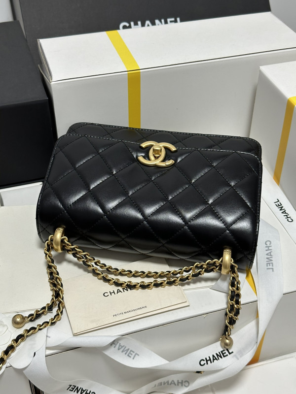 CL FLAP BAG -14.5*22*8cm [AS2649-01] CELINE CHANEL ACCESSORIES LOEWE SHOES LOUIS VUITTON DIRO YSL OTHER BRAND HANDBAGS BALENCIAGA BOTTEGA VENETA GOYARD HERMES BURBERRY VALENTINO GUCCI FENDI MIUMIU CHLOE PRADA BVLGARI SUITCASE NEW ARRIVAL 