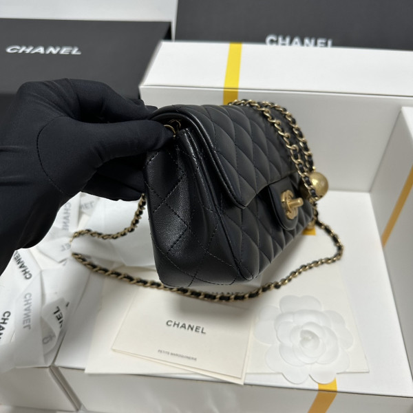 CL FLAP BAG -13X20X7CM [AS1787] CELINE CHANEL ACCESSORIES LOEWE SHOES LOUIS VUITTON DIRO YSL OTHER BRAND HANDBAGS BALENCIAGA BOTTEGA VENETA GOYARD HERMES BURBERRY VALENTINO GUCCI FENDI MIUMIU CHLOE PRADA BVLGARI SUITCASE NEW ARRIVAL 