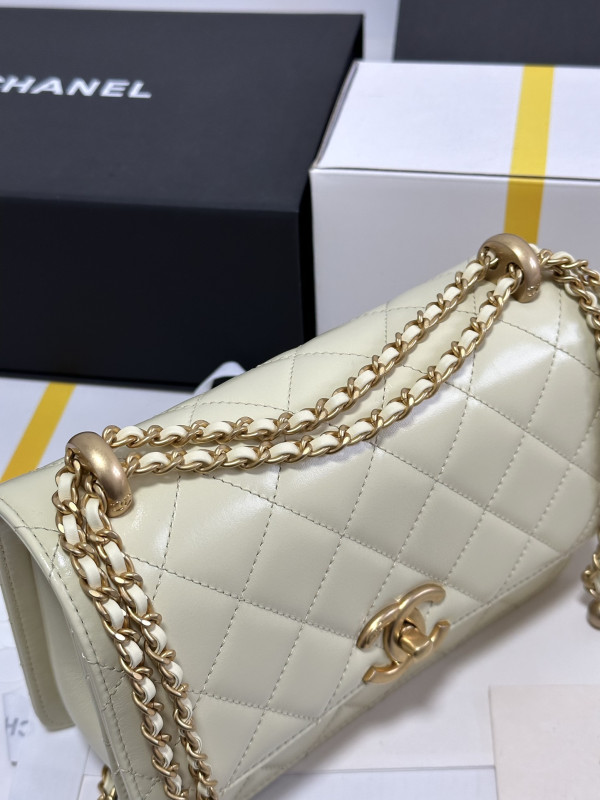 CL FLAP BAG - 14.5*22*8cm [C1TJ2-095103] CELINE CHANEL ACCESSORIES LOEWE SHOES LOUIS VUITTON DIRO YSL OTHER BRAND HANDBAGS BALENCIAGA BOTTEGA VENETA GOYARD HERMES BURBERRY VALENTINO GUCCI FENDI MIUMIU CHLOE PRADA BVLGARI SUITCASE NEW ARRIVAL 