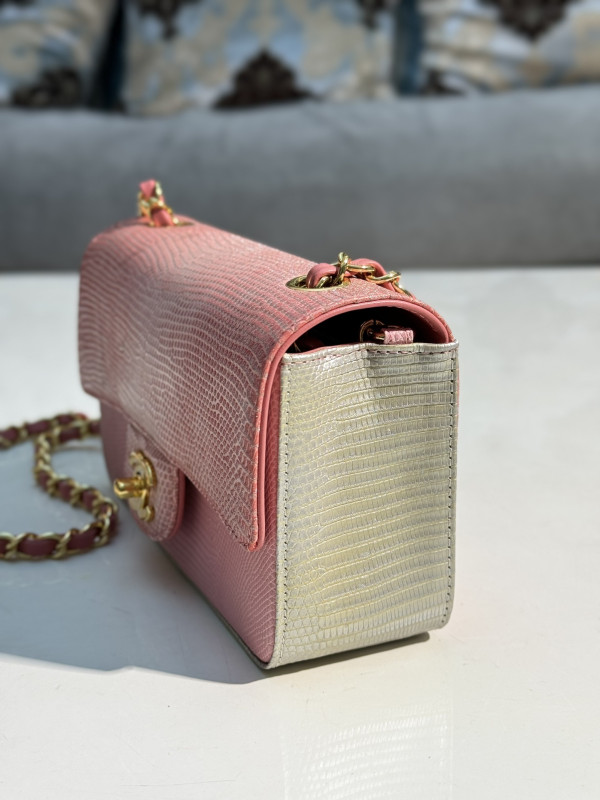 CL FLAP BAG 20CM [C1TJ2-091811] CELINE CHANEL ACCESSORIES LOEWE SHOES LOUIS VUITTON DIRO YSL OTHER BRAND HANDBAGS BALENCIAGA BOTTEGA VENETA GOYARD HERMES BURBERRY VALENTINO GUCCI FENDI MIUMIU CHLOE PRADA BVLGARI SUITCASE NEW ARRIVAL 