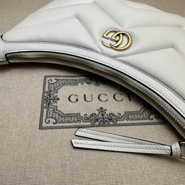 GUCCI GG Marmont half-moon-shaped small bag [C1TIY-090424] CELINE CHANEL ACCESSORIES LOEWE SHOES LOUIS VUITTON DIRO YSL OTHER BRAND HANDBAGS BALENCIAGA BOTTEGA VENETA GOYARD HERMES BURBERRY VALENTINO GUCCI FENDI MIUMIU CHLOE PRADA BVLGARI SUITCASE NEW ARRIVAL 