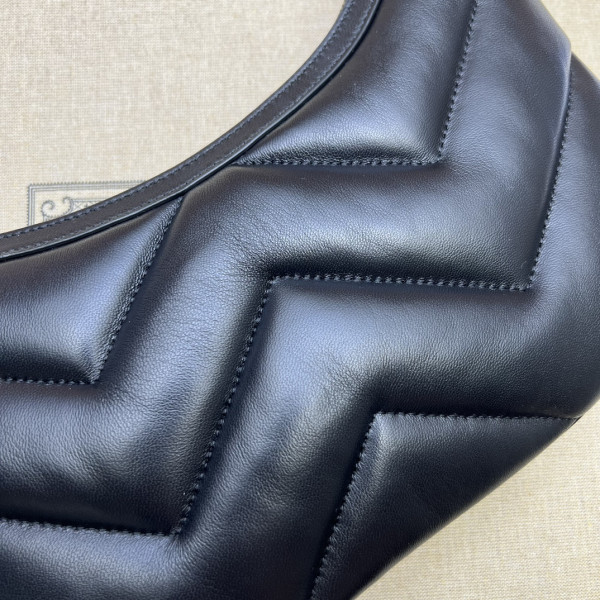 GUCCI GG Marmont half-moon-shaped small bag [777263-02] CELINE CHANEL ACCESSORIES LOEWE SHOES LOUIS VUITTON DIRO YSL OTHER BRAND HANDBAGS BALENCIAGA BOTTEGA VENETA GOYARD HERMES BURBERRY VALENTINO GUCCI FENDI MIUMIU CHLOE PRADA BVLGARI SUITCASE NEW ARRIVAL 