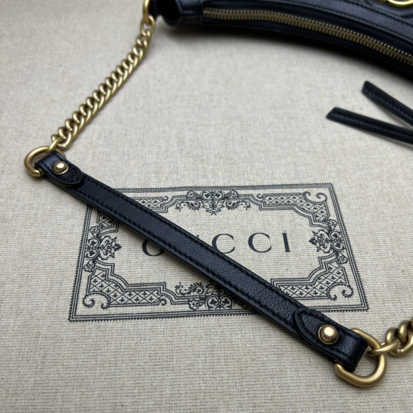 GUCCI GG Marmont half-moon-shaped small bag [777263-02] CELINE CHANEL ACCESSORIES LOEWE SHOES LOUIS VUITTON DIRO YSL OTHER BRAND HANDBAGS BALENCIAGA BOTTEGA VENETA GOYARD HERMES BURBERRY VALENTINO GUCCI FENDI MIUMIU CHLOE PRADA BVLGARI SUITCASE NEW ARRIVAL 