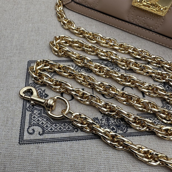 GUCCI GG MATELASS? SMALL TOP HANDLE BAG [C1TIX-085238] CELINE CHANEL ACCESSORIES LOEWE SHOES LOUIS VUITTON DIRO YSL OTHER BRAND HANDBAGS BALENCIAGA BOTTEGA VENETA GOYARD HERMES BURBERRY VALENTINO GUCCI FENDI MIUMIU CHLOE PRADA BVLGARI SUITCASE NEW ARRIVAL 