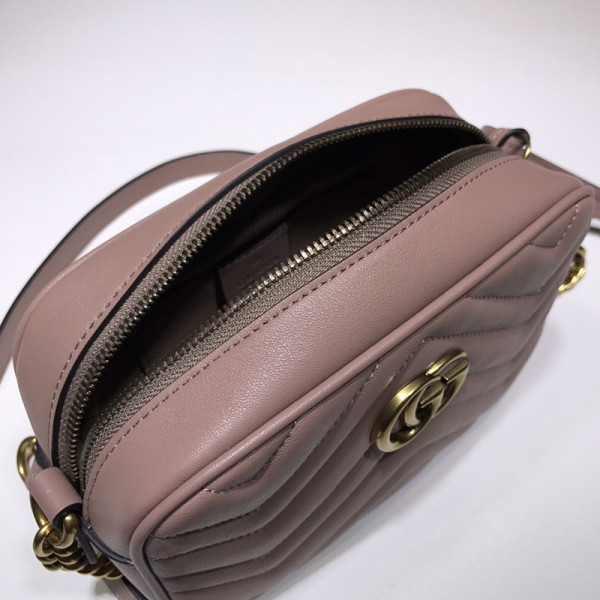 GUCCI GG Marmont mini shoulder bag [C1TIX-082047] CELINE CHANEL ACCESSORIES LOEWE SHOES LOUIS VUITTON DIRO YSL OTHER BRAND HANDBAGS BALENCIAGA BOTTEGA VENETA GOYARD HERMES BURBERRY VALENTINO GUCCI FENDI MIUMIU CHLOE PRADA BVLGARI SUITCASE NEW ARRIVAL 