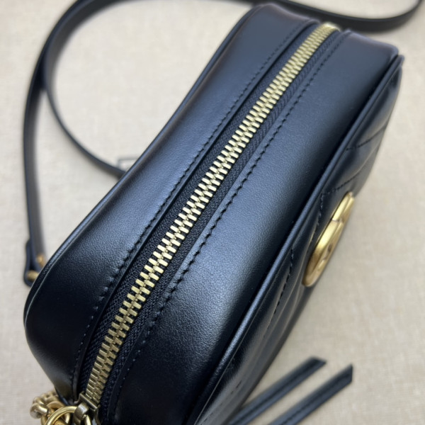 GUCCI GG Marmont mini shoulder bag [C1TIX-081748] CELINE CHANEL ACCESSORIES LOEWE SHOES LOUIS VUITTON DIRO YSL OTHER BRAND HANDBAGS BALENCIAGA BOTTEGA VENETA GOYARD HERMES BURBERRY VALENTINO GUCCI FENDI MIUMIU CHLOE PRADA BVLGARI SUITCASE NEW ARRIVAL 
