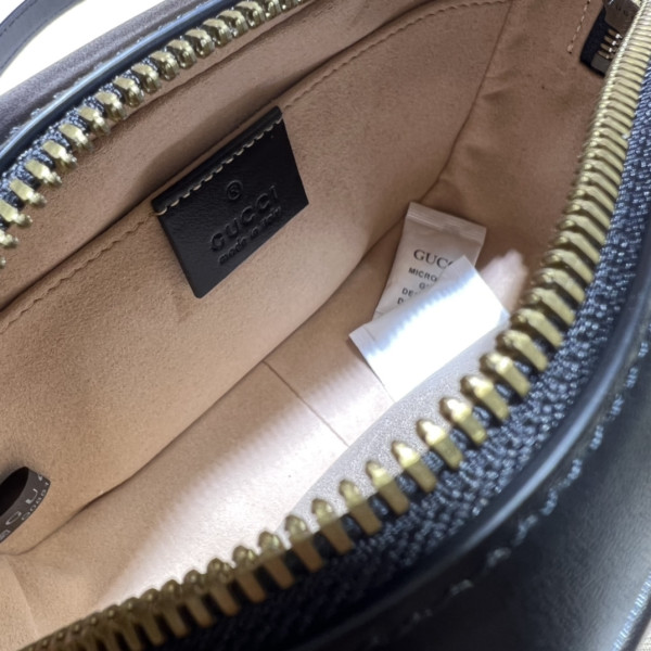 GUCCI GG Marmont mini shoulder bag [C1TIX-081748] CELINE CHANEL ACCESSORIES LOEWE SHOES LOUIS VUITTON DIRO YSL OTHER BRAND HANDBAGS BALENCIAGA BOTTEGA VENETA GOYARD HERMES BURBERRY VALENTINO GUCCI FENDI MIUMIU CHLOE PRADA BVLGARI SUITCASE NEW ARRIVAL 