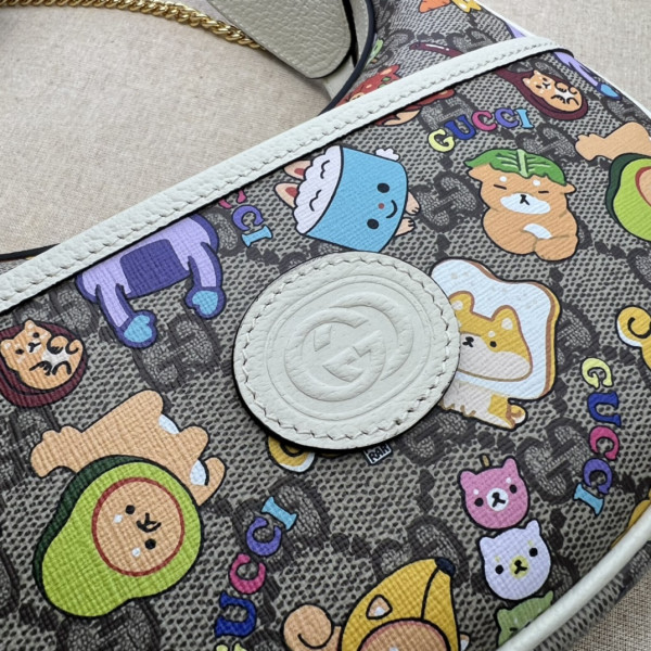 GUCCI GG Marmont half-moon-shaped mini bag [C1TIX-080456] CELINE CHANEL ACCESSORIES LOEWE SHOES LOUIS VUITTON DIRO YSL OTHER BRAND HANDBAGS BALENCIAGA BOTTEGA VENETA GOYARD HERMES BURBERRY VALENTINO GUCCI FENDI MIUMIU CHLOE PRADA BVLGARI SUITCASE NEW ARRIVAL 