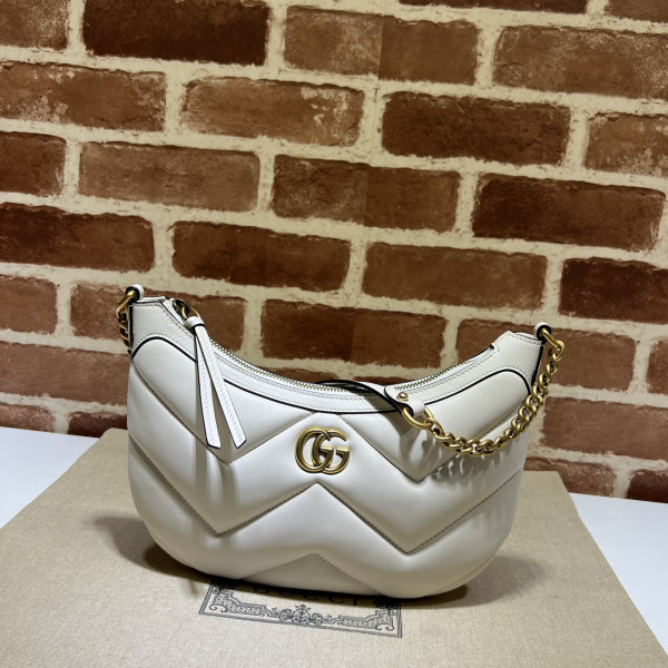 (image for) GUCCI GG Marmont half-moon-shaped small bag