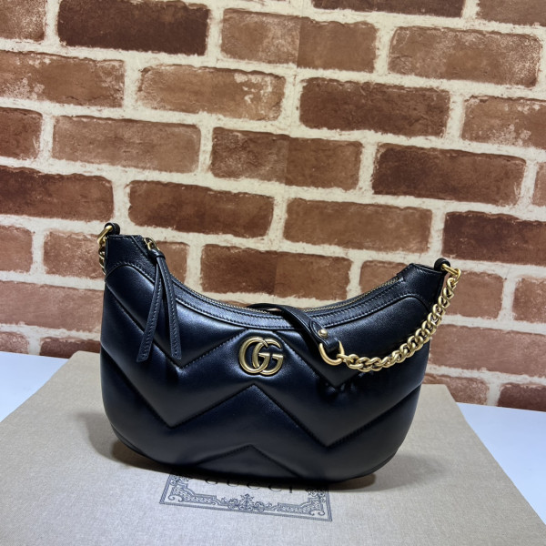 (image for) GUCCI GG Marmont half-moon-shaped small bag