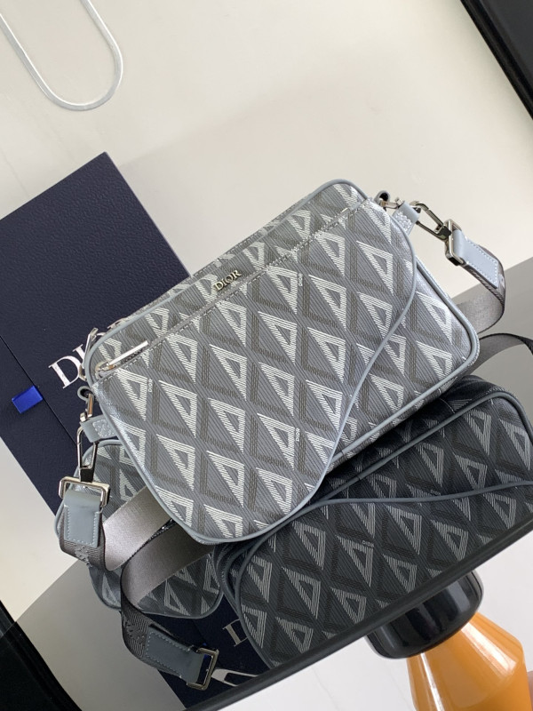 (image for) Diro Saddle Triple Pouch