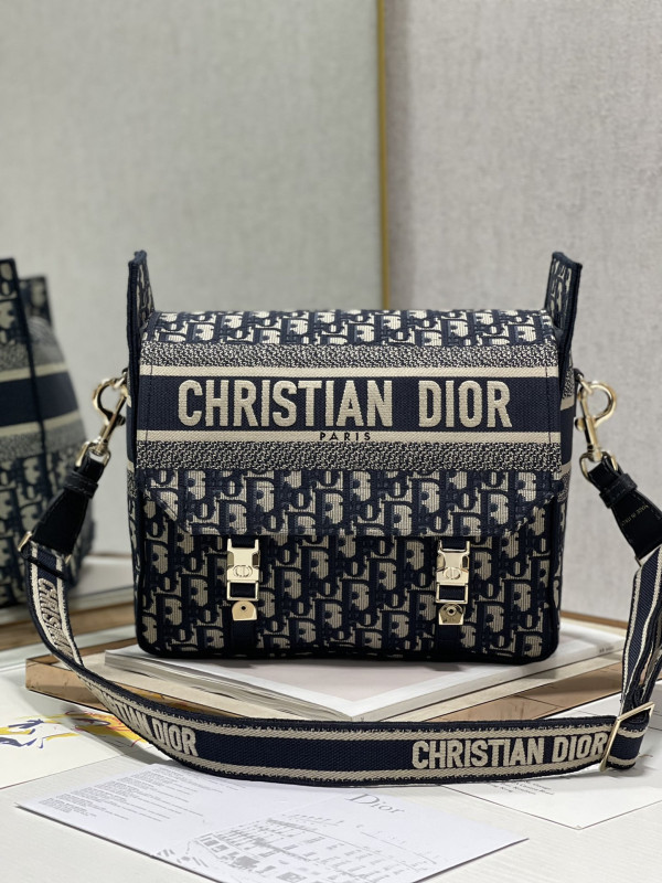 (image for) DIRO OBLIQUE DIROCAMP MESSENGER BAG