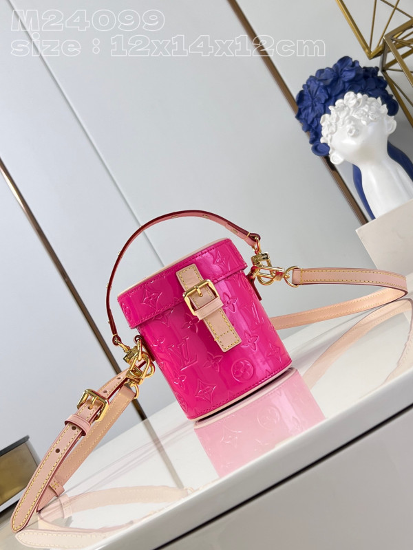 (image for) LOUIS VUITTON Astor