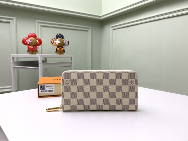 (image for) LOUIS VUITTON ZIPPY WALLET