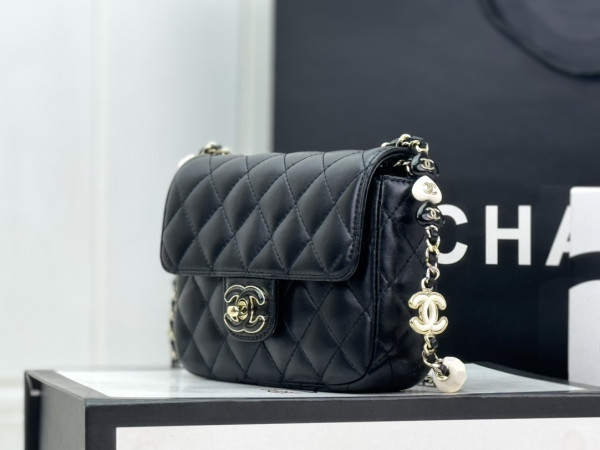 (image for) CL MINI FLAP BAG