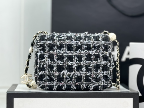 (image for) CL MINI FLAP BAG