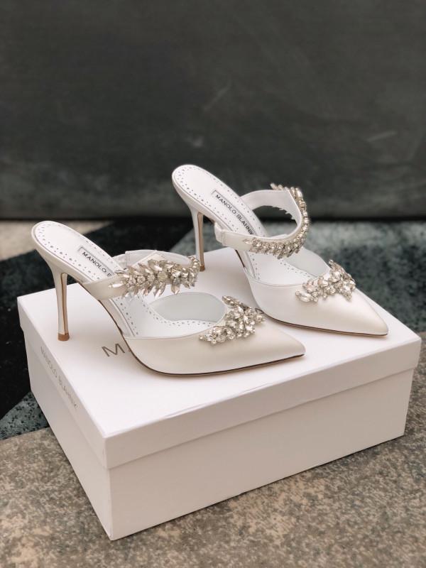 (image for) MANOLO BLAHNNIK SANDALS