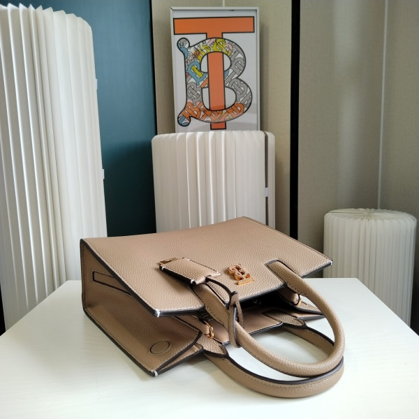 (image for) BURBERRY Small Frances Bag