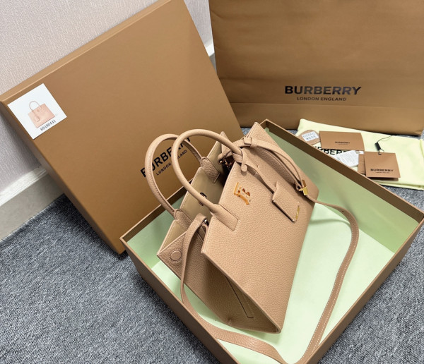 (image for) BURBERRY Mini Frances Bag