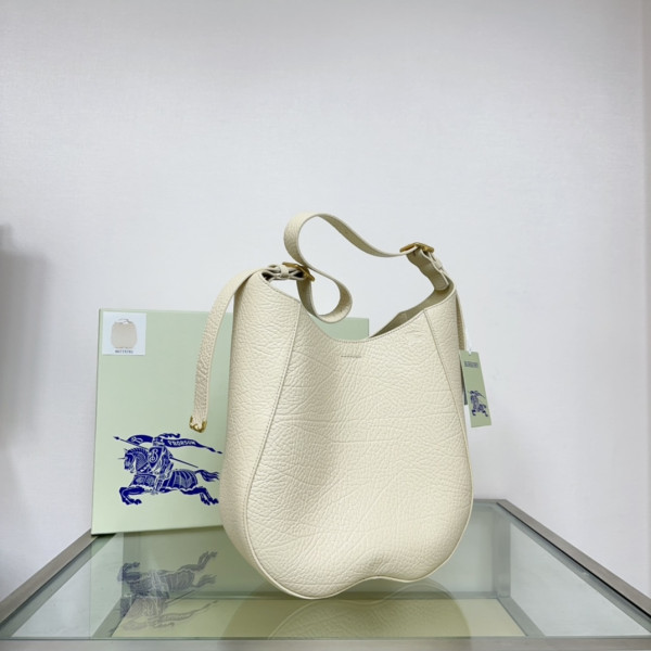(image for) BURBERRY Medium Chess Shoulder Bag