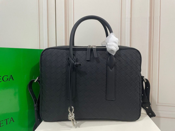 (image for) Bottega Veneta Getaway Large Briefcase