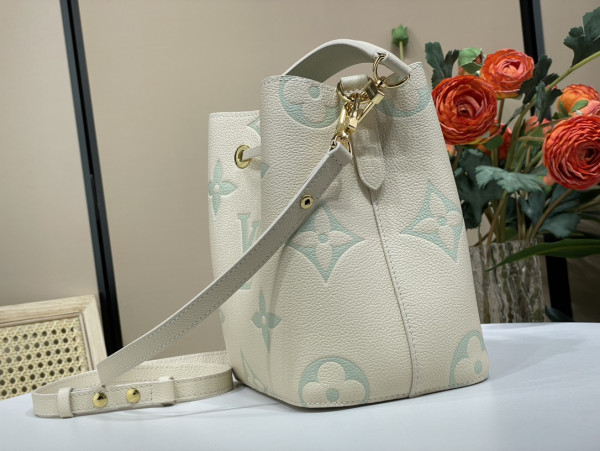 LOUIS VUITTON N?ONO? BB (image for) LOUIS VUITTON N?ONO? BB