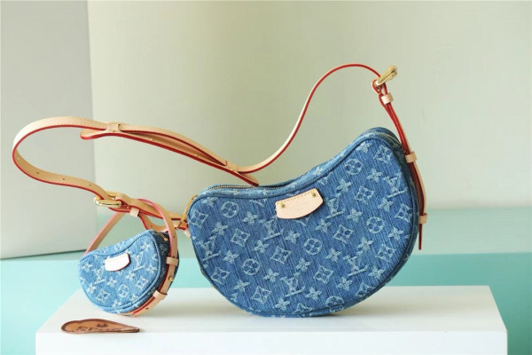 (image for) LOUIS VUITTON Croissant MM