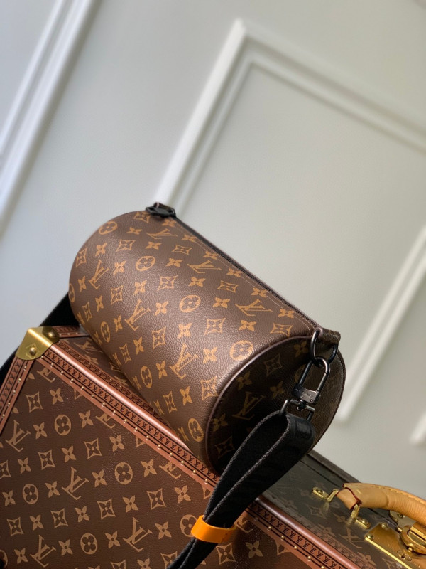 (image for) LOUIS VUITTON Soft Polochon PM