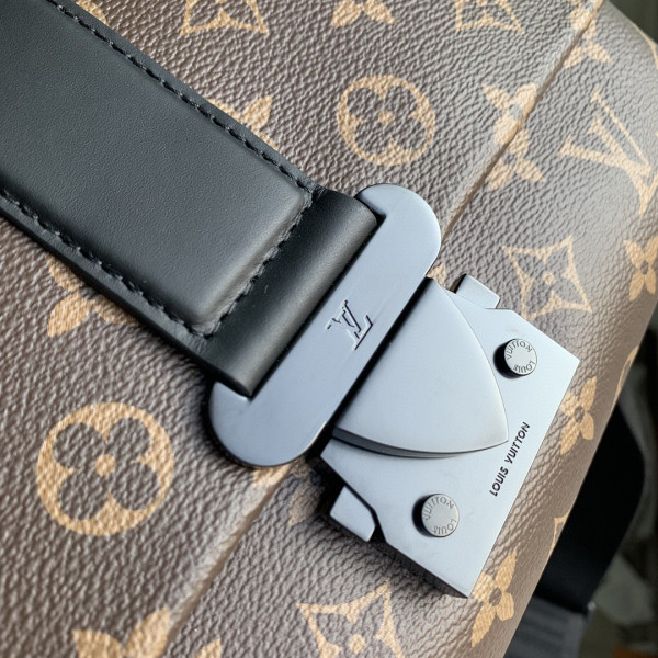 LOUIS VUITTON S-Cape Messenger [C1TDF-084949] CELINE CHANEL ACCESSORIES LOEWE SHOES LOUIS VUITTON DIRO YSL OTHER BRAND HANDBAGS BALENCIAGA BOTTEGA VENETA GOYARD HERMES BURBERRY VALENTINO GUCCI FENDI MIUMIU CHLOE PRADA BVLGARI SUITCASE NEW ARRIVAL 