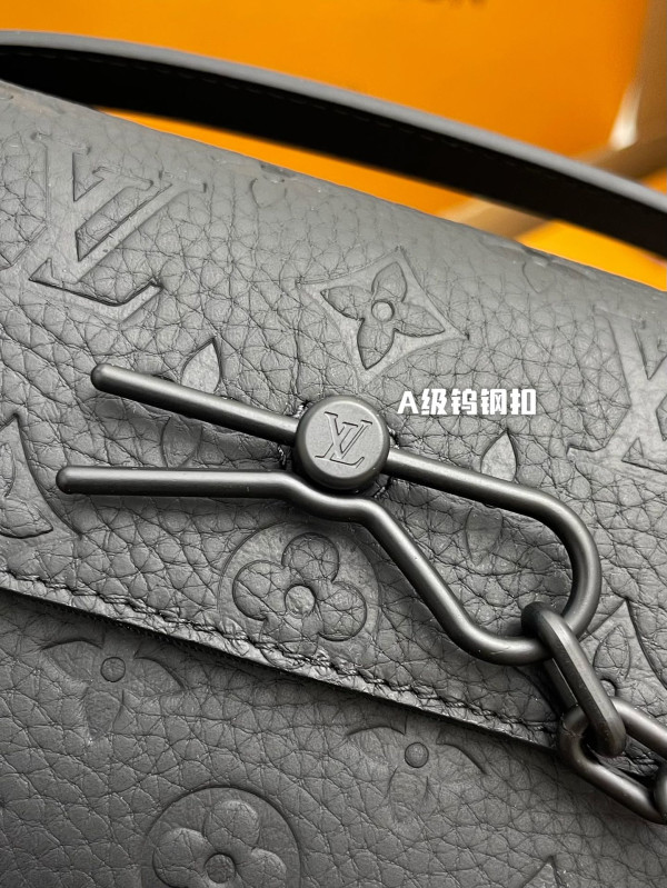 LOUIS VUITTON Steamer Wearable Wallet-18*11*6.5CM [M81746] CELINE CHANEL ACCESSORIES LOEWE SHOES LOUIS VUITTON DIRO YSL OTHER BRAND HANDBAGS BALENCIAGA BOTTEGA VENETA GOYARD HERMES BURBERRY VALENTINO GUCCI FENDI MIUMIU CHLOE PRADA BVLGARI SUITCASE NEW ARRIVAL 