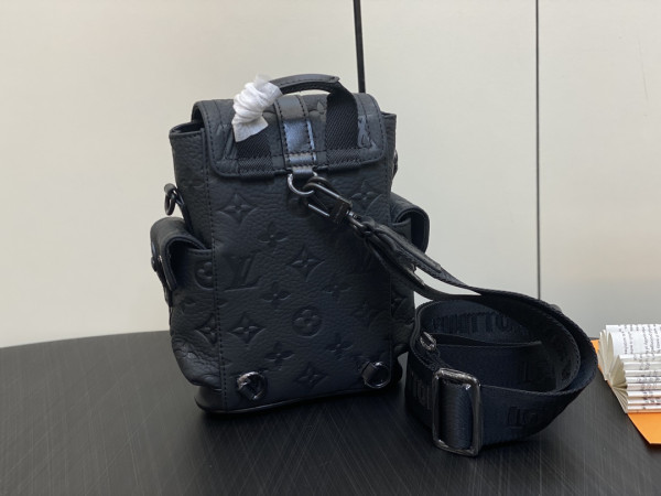 LOUIS VUITTON Nano Christopher [C1TDF-083512] CELINE CHANEL ACCESSORIES LOEWE SHOES LOUIS VUITTON DIRO YSL OTHER BRAND HANDBAGS BALENCIAGA BOTTEGA VENETA GOYARD HERMES BURBERRY VALENTINO GUCCI FENDI MIUMIU CHLOE PRADA BVLGARI SUITCASE NEW ARRIVAL 