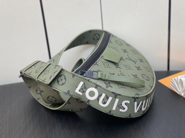 LOUIS VUITTON Moon Crossbody [M23838] CELINE CHANEL ACCESSORIES LOEWE SHOES LOUIS VUITTON DIRO YSL OTHER BRAND HANDBAGS BALENCIAGA BOTTEGA VENETA GOYARD HERMES BURBERRY VALENTINO GUCCI FENDI MIUMIU CHLOE PRADA BVLGARI SUITCASE NEW ARRIVAL 