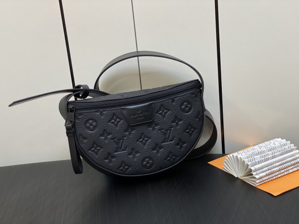 LOUIS VUITTON Moon Crossbody [M23835-2] CELINE CHANEL ACCESSORIES LOEWE SHOES LOUIS VUITTON DIRO YSL OTHER BRAND HANDBAGS BALENCIAGA BOTTEGA VENETA GOYARD HERMES BURBERRY VALENTINO GUCCI FENDI MIUMIU CHLOE PRADA BVLGARI SUITCASE NEW ARRIVAL 