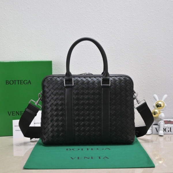 Bottega Veneta Slim Intrecciato Briefcase [778081V3R518803] CELINE CHANEL ACCESSORIES LOEWE SHOES LOUIS VUITTON DIRO YSL OTHER BRAND HANDBAGS BALENCIAGA BOTTEGA VENETA GOYARD HERMES BURBERRY VALENTINO GUCCI FENDI MIUMIU CHLOE PRADA BVLGARI SUITCASE NEW ARRIVAL 