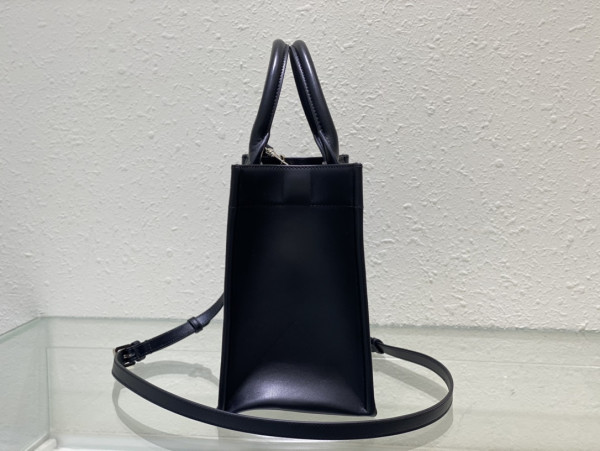 SMALL DIRO BOOK TOTE-26.5*21*14CM [C1TDC-023736] CELINE CHANEL ACCESSORIES LOEWE SHOES LOUIS VUITTON DIRO YSL OTHER BRAND HANDBAGS BALENCIAGA BOTTEGA VENETA GOYARD HERMES BURBERRY VALENTINO GUCCI FENDI MIUMIU CHLOE PRADA BVLGARI SUITCASE NEW ARRIVAL 