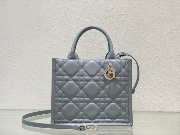 SMALL DIRO BOOK TOTE-26.5*21*14CM [M1325OWHP_M900] CELINE CHANEL ACCESSORIES LOEWE SHOES LOUIS VUITTON DIRO YSL OTHER BRAND HANDBAGS BALENCIAGA BOTTEGA VENETA GOYARD HERMES BURBERRY VALENTINO GUCCI FENDI MIUMIU CHLOE PRADA BVLGARI SUITCASE NEW ARRIVAL 