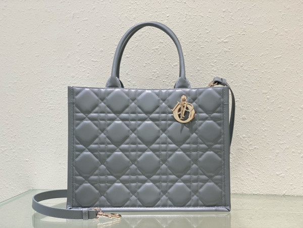 MEDIUM DIRO BOOK TOTE-36*18*28CM [C1TDC-023232] CELINE CHANEL ACCESSORIES LOEWE SHOES LOUIS VUITTON DIRO YSL OTHER BRAND HANDBAGS BALENCIAGA BOTTEGA VENETA GOYARD HERMES BURBERRY VALENTINO GUCCI FENDI MIUMIU CHLOE PRADA BVLGARI SUITCASE NEW ARRIVAL 