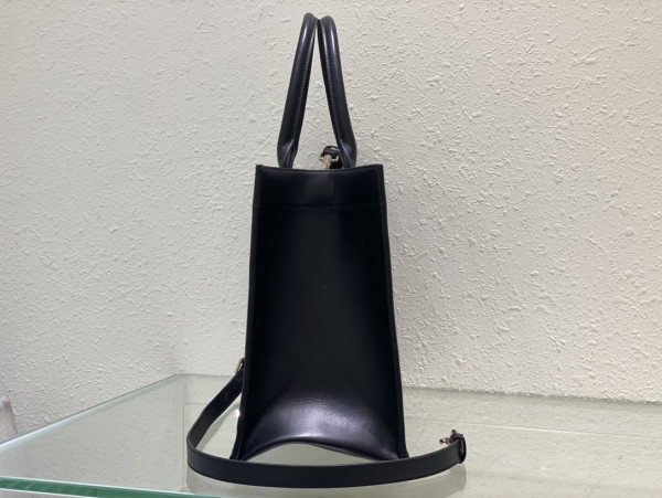 MEDIUM DIRO BOOK TOTE-36*18*28CM [M1324OWHP_M900] CELINE CHANEL ACCESSORIES LOEWE SHOES LOUIS VUITTON DIRO YSL OTHER BRAND HANDBAGS BALENCIAGA BOTTEGA VENETA GOYARD HERMES BURBERRY VALENTINO GUCCI FENDI MIUMIU CHLOE PRADA BVLGARI SUITCASE NEW ARRIVAL 
