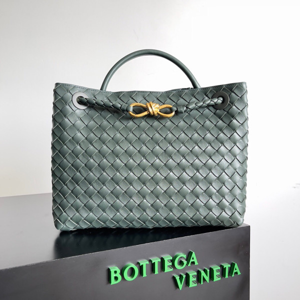 BOTTEGA VENETA MEDIUM ANDIAMO [C1TD8-025607] CELINE CHANEL ACCESSORIES LOEWE SHOES LOUIS VUITTON DIRO YSL OTHER BRAND HANDBAGS BALENCIAGA BOTTEGA VENETA GOYARD HERMES BURBERRY VALENTINO GUCCI FENDI MIUMIU CHLOE PRADA BVLGARI SUITCASE NEW ARRIVAL 