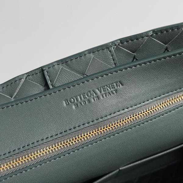BOTTEGA VENETA MEDIUM ANDIAMO [C1TD8-025607] CELINE CHANEL ACCESSORIES LOEWE SHOES LOUIS VUITTON DIRO YSL OTHER BRAND HANDBAGS BALENCIAGA BOTTEGA VENETA GOYARD HERMES BURBERRY VALENTINO GUCCI FENDI MIUMIU CHLOE PRADA BVLGARI SUITCASE NEW ARRIVAL 