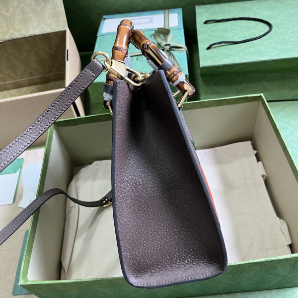 adidas x Gucci Diana Small Tote Bag [C1TD5-083404] CELINE CHANEL ACCESSORIES LOEWE SHOES LOUIS VUITTON DIRO YSL OTHER BRAND HANDBAGS BALENCIAGA BOTTEGA VENETA GOYARD HERMES BURBERRY VALENTINO GUCCI FENDI MIUMIU CHLOE PRADA BVLGARI SUITCASE NEW ARRIVAL 