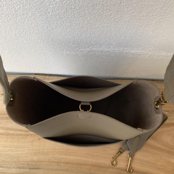 CELIN* SANGLE BUCKET [C1TD5-063558] CELINE CHANEL ACCESSORIES LOEWE SHOES LOUIS VUITTON DIRO YSL OTHER BRAND HANDBAGS BALENCIAGA BOTTEGA VENETA GOYARD HERMES BURBERRY VALENTINO GUCCI FENDI MIUMIU CHLOE PRADA BVLGARI SUITCASE NEW ARRIVAL 