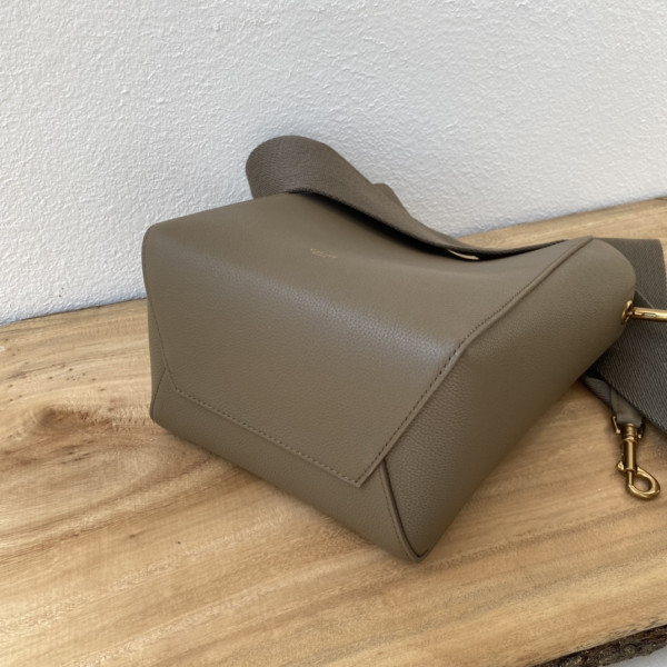 CELIN* SANGLE BUCKET [C1TD5-063156] CELINE CHANEL ACCESSORIES LOEWE SHOES LOUIS VUITTON DIRO YSL OTHER BRAND HANDBAGS BALENCIAGA BOTTEGA VENETA GOYARD HERMES BURBERRY VALENTINO GUCCI FENDI MIUMIU CHLOE PRADA BVLGARI SUITCASE NEW ARRIVAL 