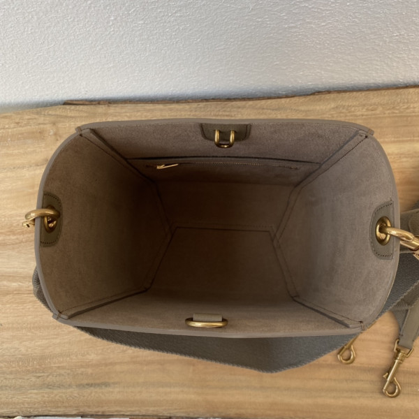 CELIN* SANGLE BUCKET [C1TD5-063156] CELINE CHANEL ACCESSORIES LOEWE SHOES LOUIS VUITTON DIRO YSL OTHER BRAND HANDBAGS BALENCIAGA BOTTEGA VENETA GOYARD HERMES BURBERRY VALENTINO GUCCI FENDI MIUMIU CHLOE PRADA BVLGARI SUITCASE NEW ARRIVAL 