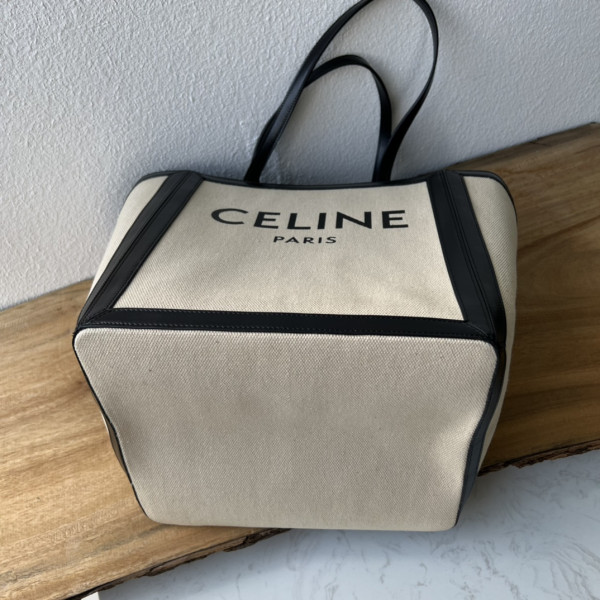 CELIN* SMALL CABAS [C1TD5-062524] CELINE CHANEL ACCESSORIES LOEWE SHOES LOUIS VUITTON DIRO YSL OTHER BRAND HANDBAGS BALENCIAGA BOTTEGA VENETA GOYARD HERMES BURBERRY VALENTINO GUCCI FENDI MIUMIU CHLOE PRADA BVLGARI SUITCASE NEW ARRIVAL 